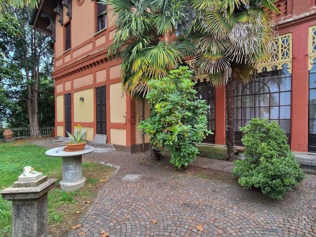 Casa in vendita a Gallarate, Lombardia