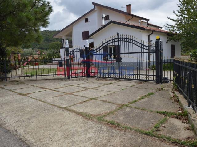 Casa in vendita a Calabria, Cosenza