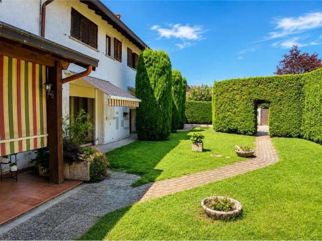 Casa in vendita a Ceriano Laghetto, Lombardia