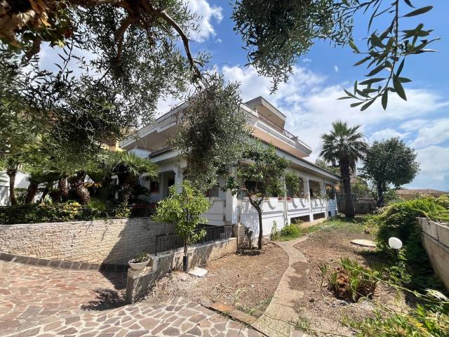 Casa in vendita a Formia, Lazio