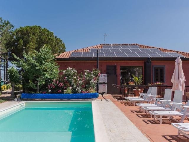 Casa in vendita a Castiglione Di Sicilia, Sicilia