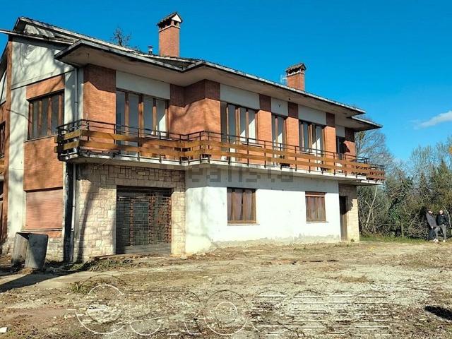 Casa in vendita a Montone, Umbria