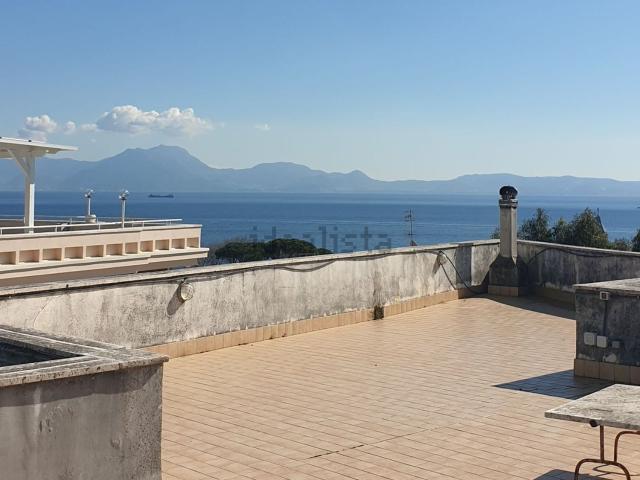 Casa in vendita a Coroglio, Napola