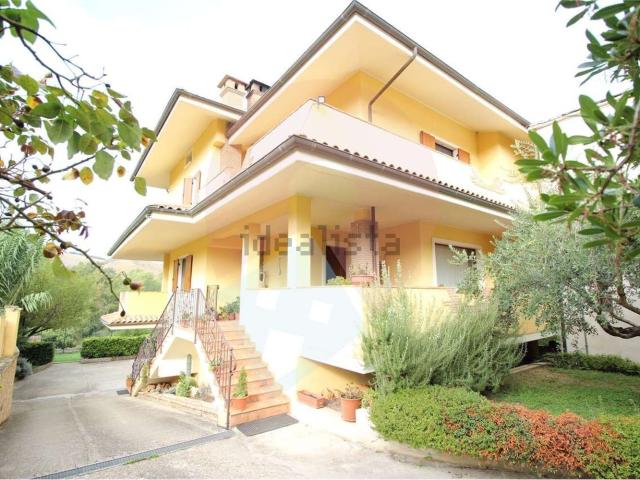Casa in vendita a Scafa, Abruzzo