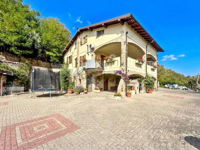 Casa in vendita a Vallicella, Montescano