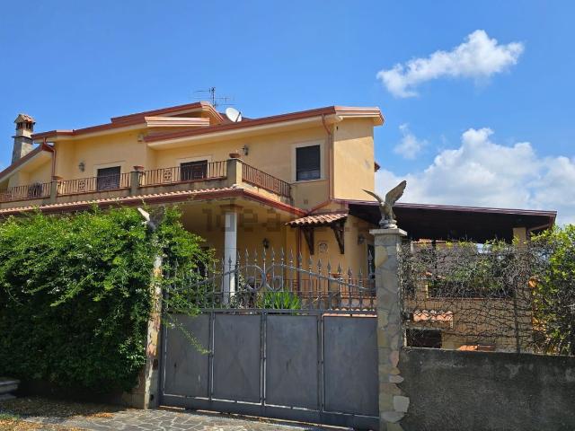 Casa in vendita a Piano Lettieri, Calabria