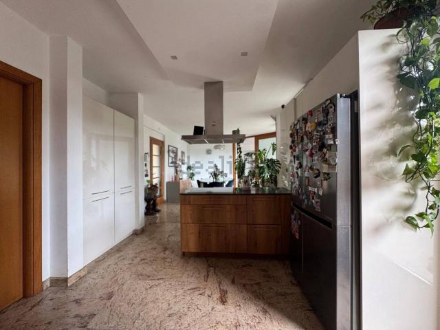 Casa in vendita a Vergiate, Lombardia