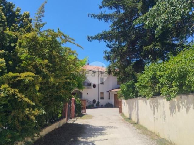 Casa in vendita a Gignano, Tornimparte