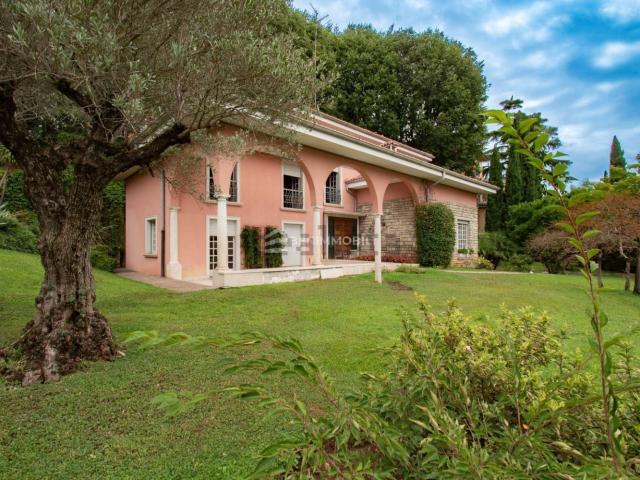 Casa in vendita a Zona Centro, Brescia