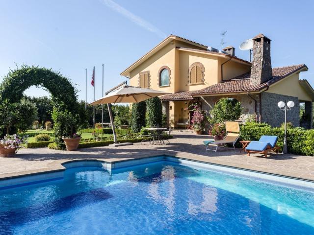 Casa in vendita a Bassano In Teverina, Lazio