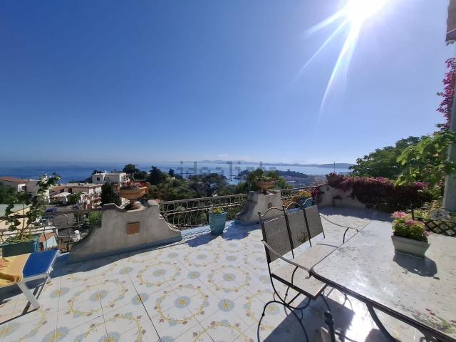 Casa in vendita a Ischia, Campania