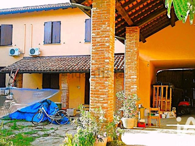 Casa in vendita a Sommo, Lombardia