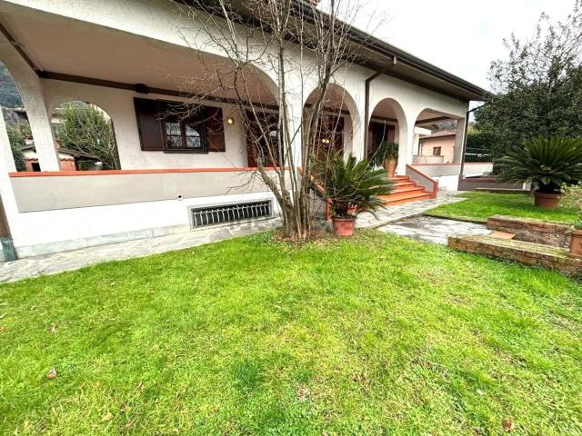 Casa in vendita a Vado, Camaiore