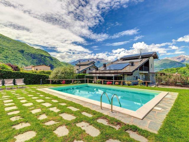 Casa in vendita a Laghetto, Colico