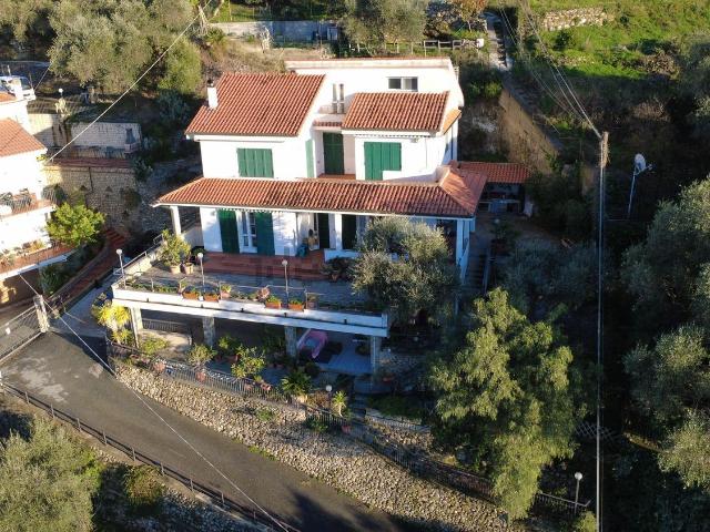 Casa in vendita a Castellaro, Liguria