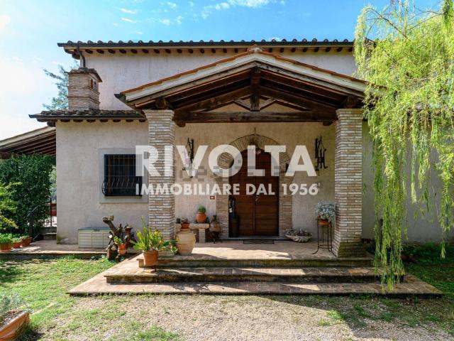 Casa in vendita a Borgonuovo, Tarano