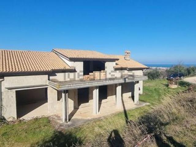 Casa in vendita a Ortona, Abruzzo
