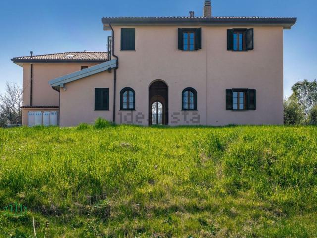 Casa in vendita a Nuovo Circondario Imolese, Castel San Pietro Terme