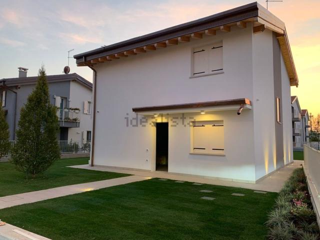 Casa in vendita a Soave, Veneto
