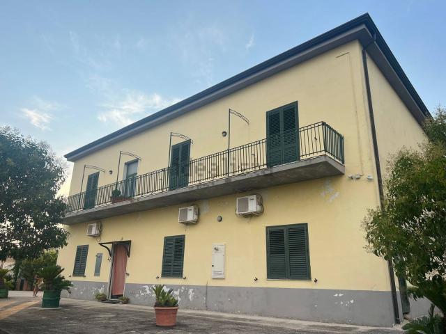 Casa in vendita a Serre, Campania