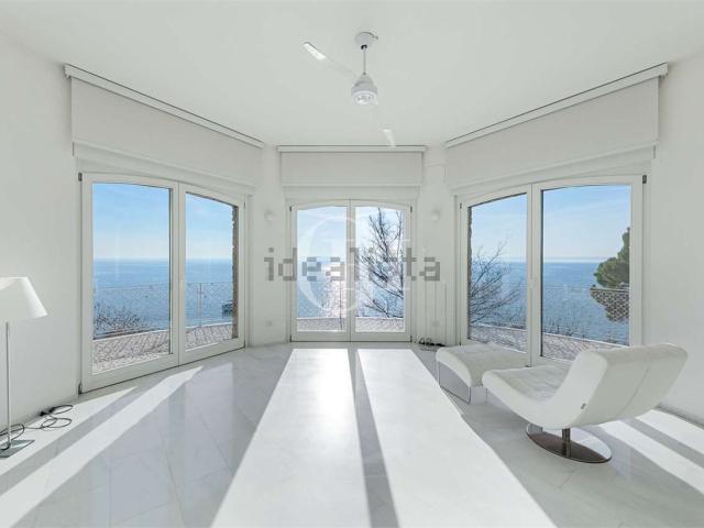 Casa in vendita a Montinelle, Manerba Del Garda