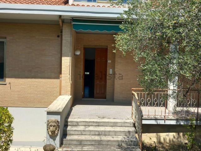 Casa in vendita a Montegridolfo, Reggio Emilia
