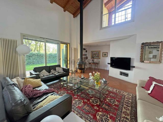 Casa in vendita a Belvedere, Re