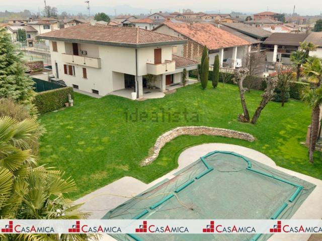 Casa in vendita a Antegnate, Lombardia