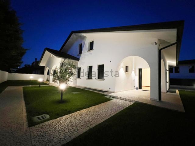 Casa in vendita a Noventa Padovana, Padova
