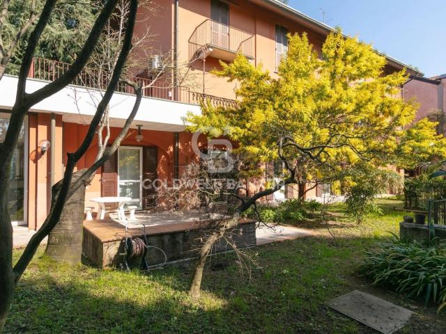 Casa in vendita a Frati, Busto Arsizio