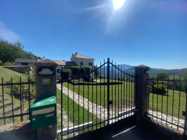 Casa in vendita a Varese Ligure, Liguria