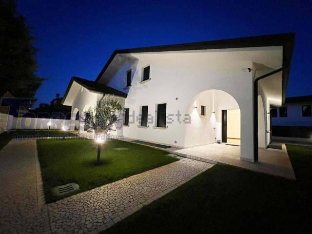 Casa in vendita a Noventa Padovana, Padova