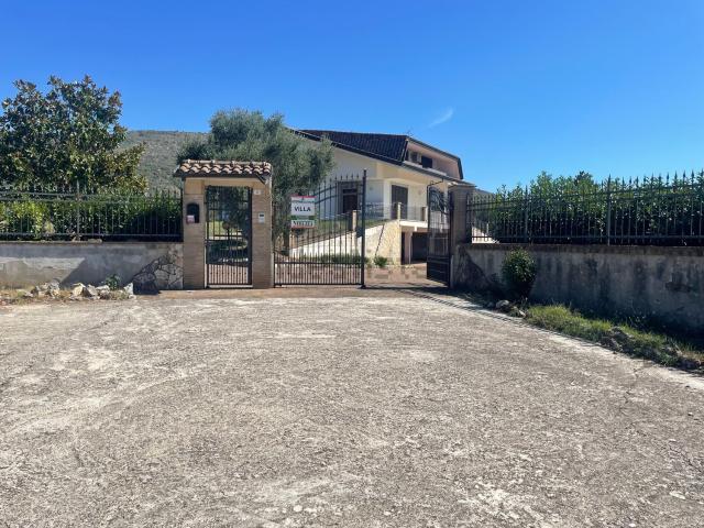 Casa in vendita a Cicuni, Ferentino