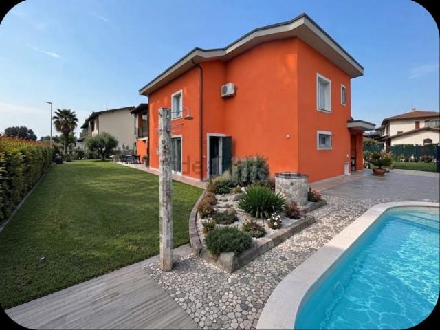 Casa in vendita a Ricengo, Cremona