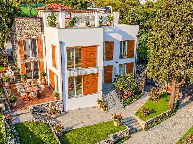 Casa in vendita a Varazze, Liguria