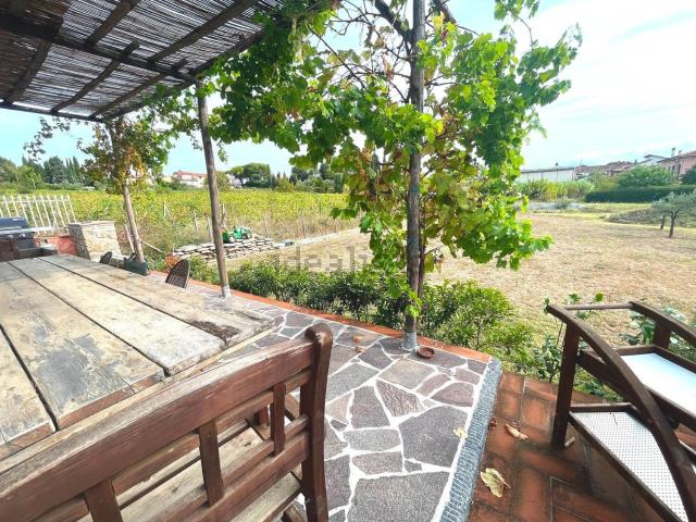 Casa in vendita a Carmignano, Seano