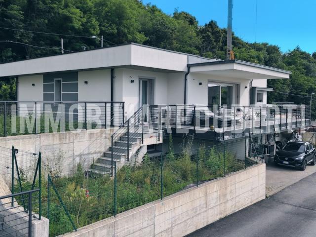 Casa in vendita a Comunità Montana Valli del Verbano, Gavirate