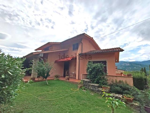 Casa in vendita a Pistoia, Toscana