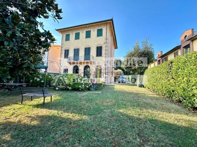 Casa in vendita a Capannori, Toscana