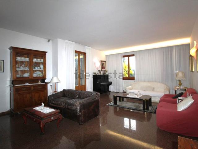 Casa in vendita a Lecchi, Toscana