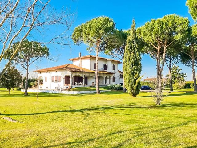 Casa in vendita a Tonfano, Toscana