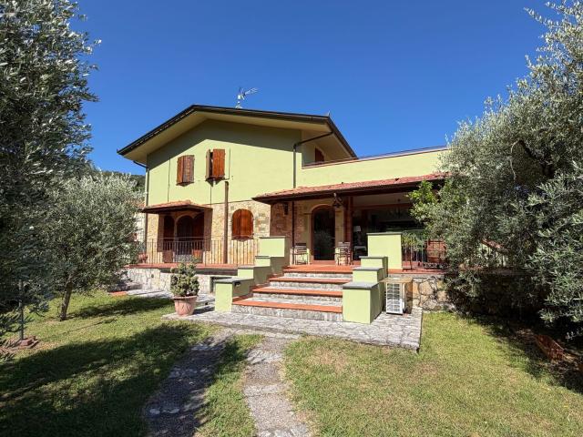 Casa in vendita a Bagni Di Lucca Ponte, Toscana