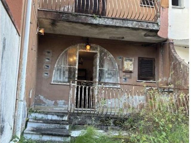 Casa in vendita a Roccagloriosa, Campania