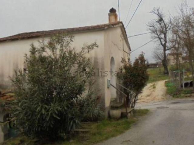 Casa in vendita a Macchiagodena, Molise