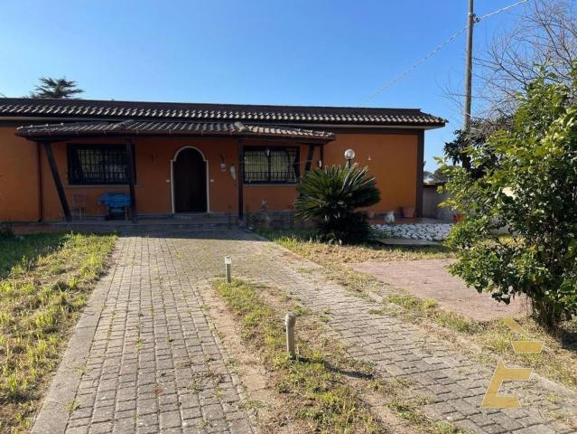 Casa in vendita a Lupetta, Ardea