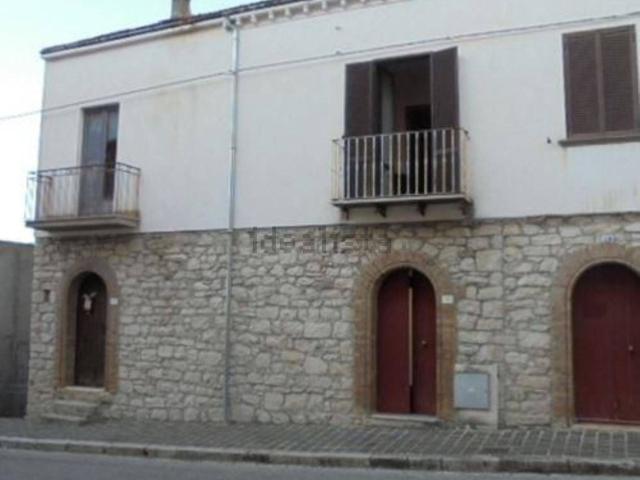 Casa in vendita a Carpinone, Molise