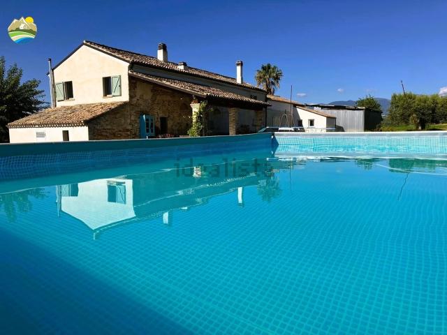 Casa in vendita a Città Sant'angelo, Abruzzo