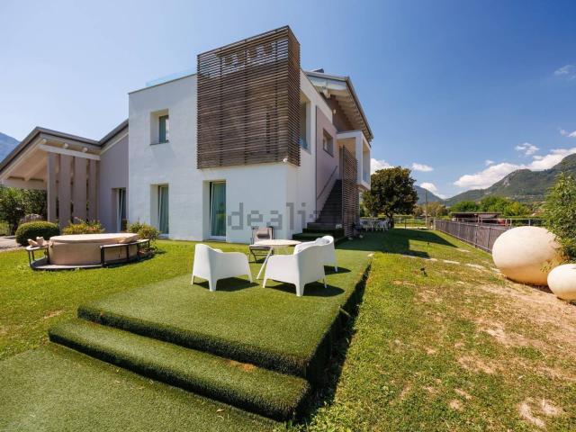 Casa in vendita a Piano, Costa Volpino
