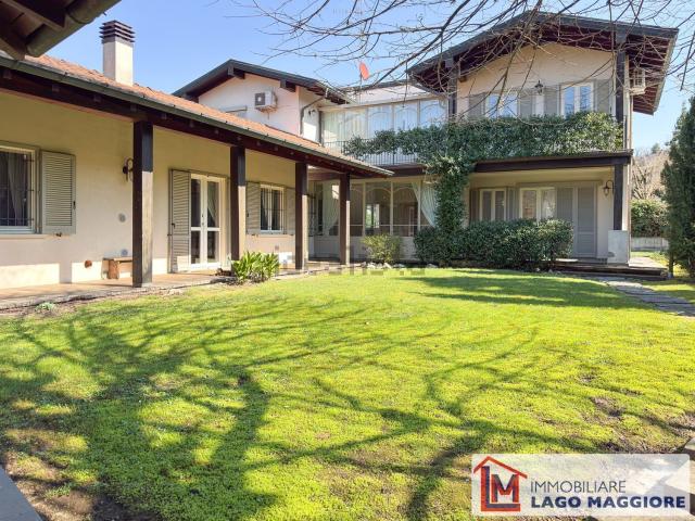 Casa in vendita a Travedona Monate, Lombardia