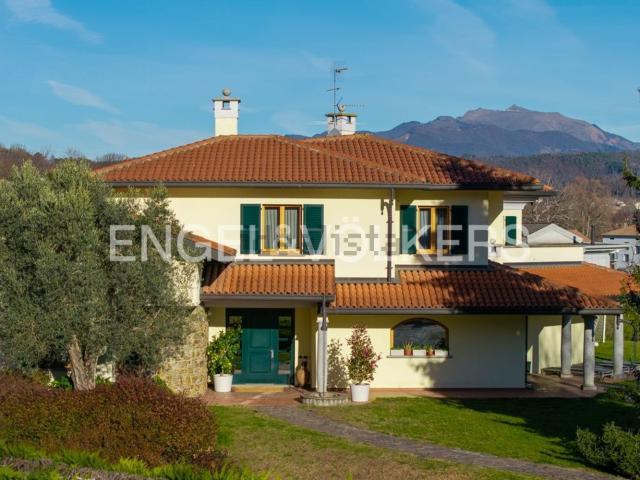 Casa in vendita a Maccio, Villa Guardia